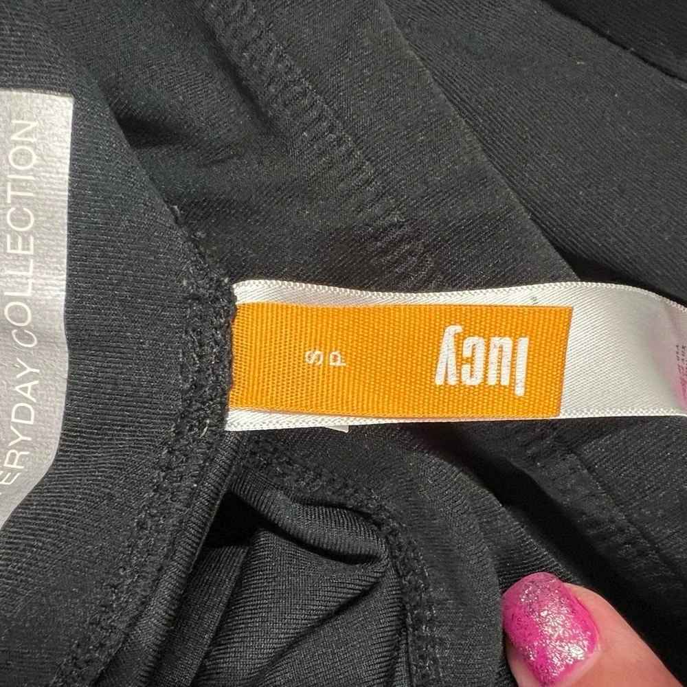 Lucy Everyday Wear Black Capri Activewear Pants